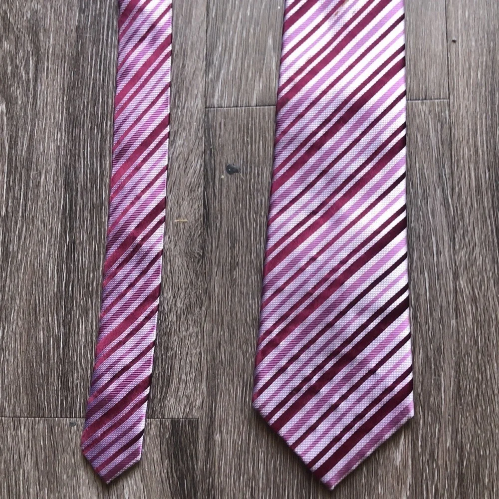 BCBG Attitude Tie